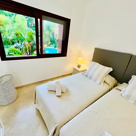 Alicate & Luxury Monteros Apartment